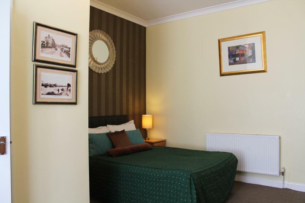 The Abbey House 3*